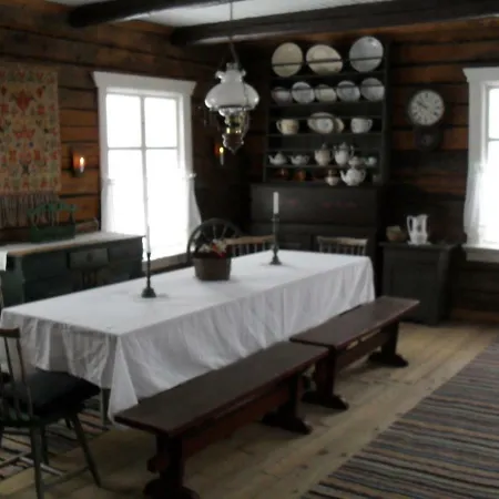 Old Farmhouse Wanha Tupa Farm stay